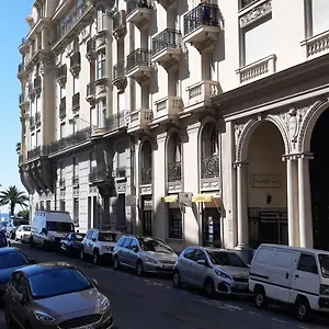 Apartment Large Beautiful Near The Negresco, Nice